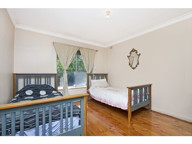 14 Caroona Ave, Para Hills SA 5096