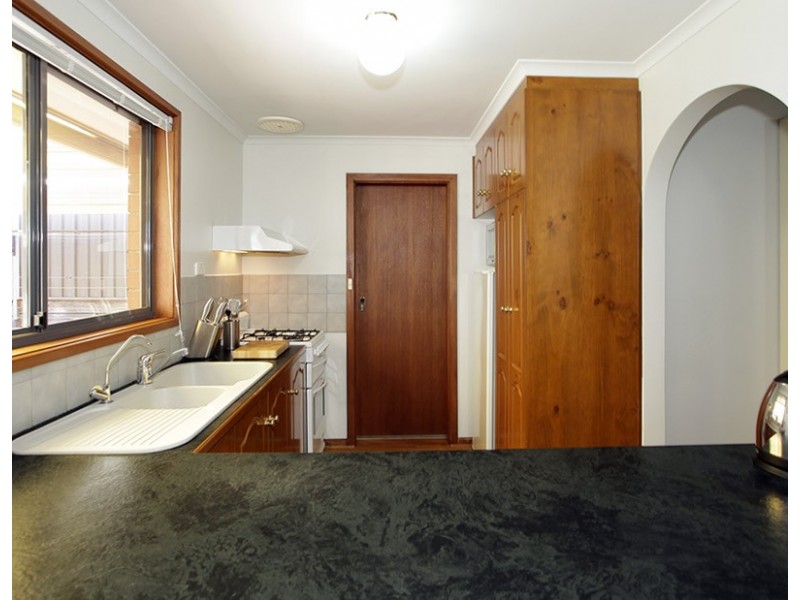 10 Bernacchi Crt, Greenwith SA 5125