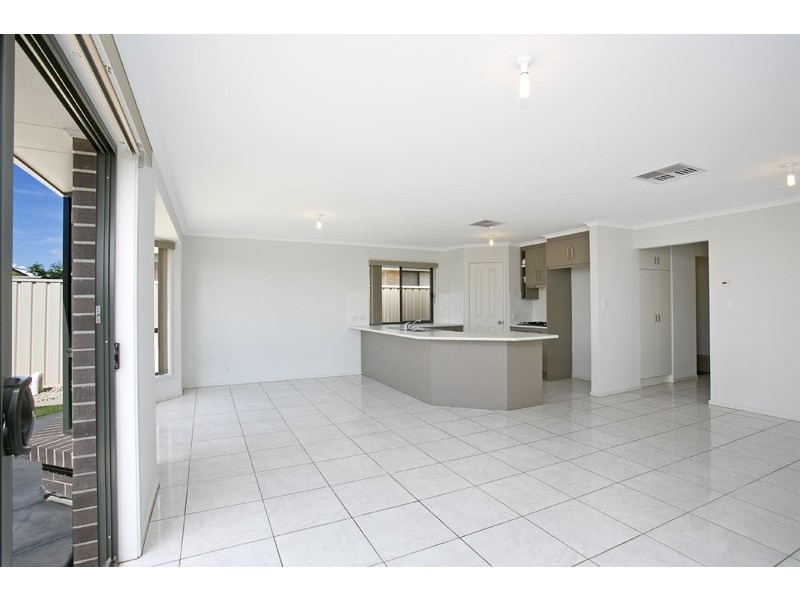 46 Field St, Parafield Gardens SA 5107