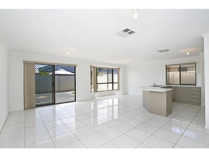 46 Field St, Parafield Gardens SA 5107