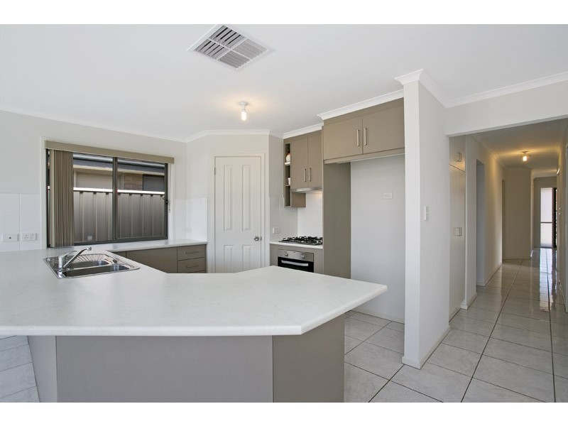 46 Field St, Parafield Gardens SA 5107