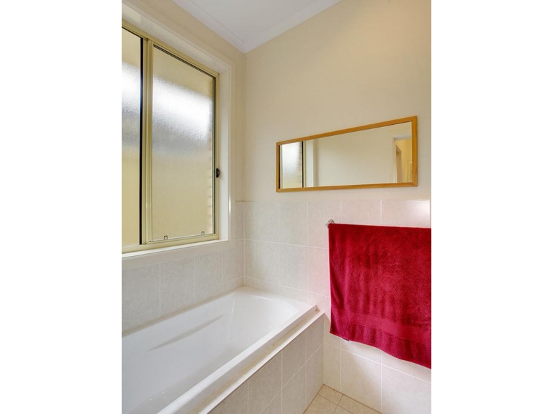 14 Cowra Avenue, Gilles Plains SA 5086