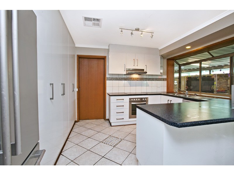 43 Barton Crescent, Burton SA 5110