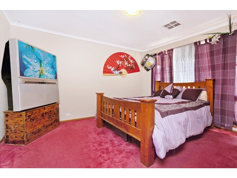 43 Barton Crescent, Burton SA 5110