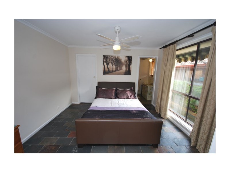 16 Barlow Court, St Agnes SA 5097