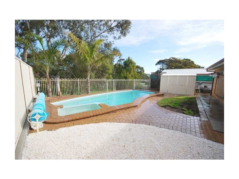 16 Barlow Court, St Agnes SA 5097
