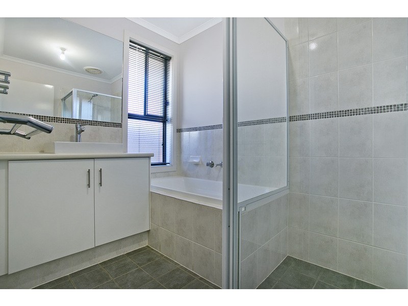 25 Claret Ave, Virginia SA 5120