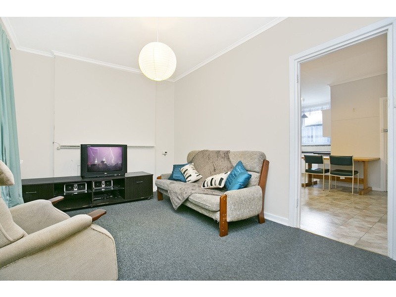 60 Hogarth Rd, Elizabeth South SA 5112