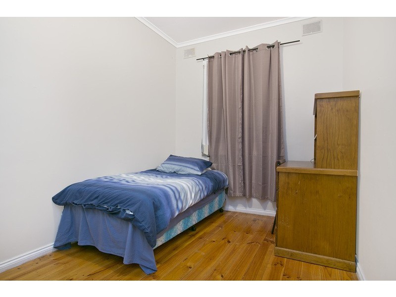 60 Hogarth Rd, Elizabeth South SA 5112