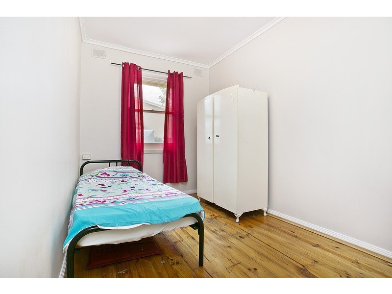 60 Hogarth Rd, Elizabeth South SA 5112