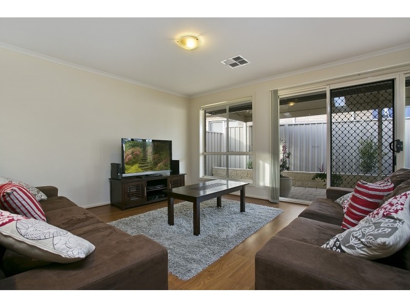 2b Kilner Rd, Greenacres SA 5086