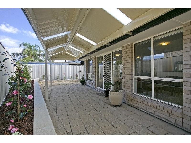 2b Kilner Rd, Greenacres SA 5086