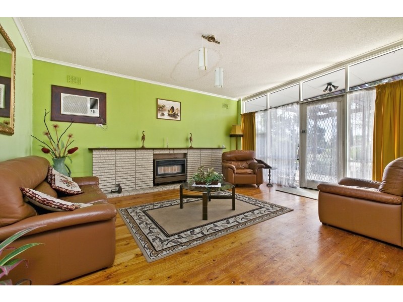 15 Leabrook Drive, Para Hills SA 5096