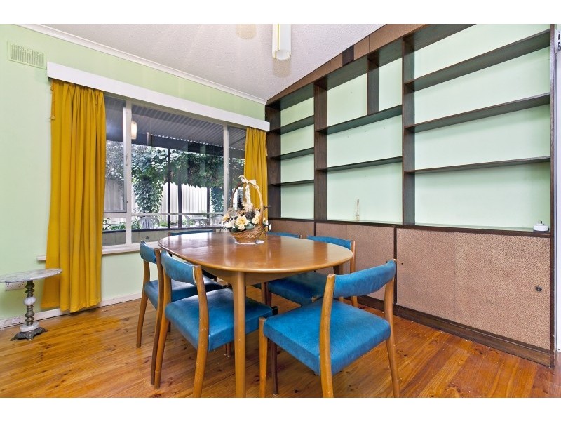 15 Leabrook Drive, Para Hills SA 5096