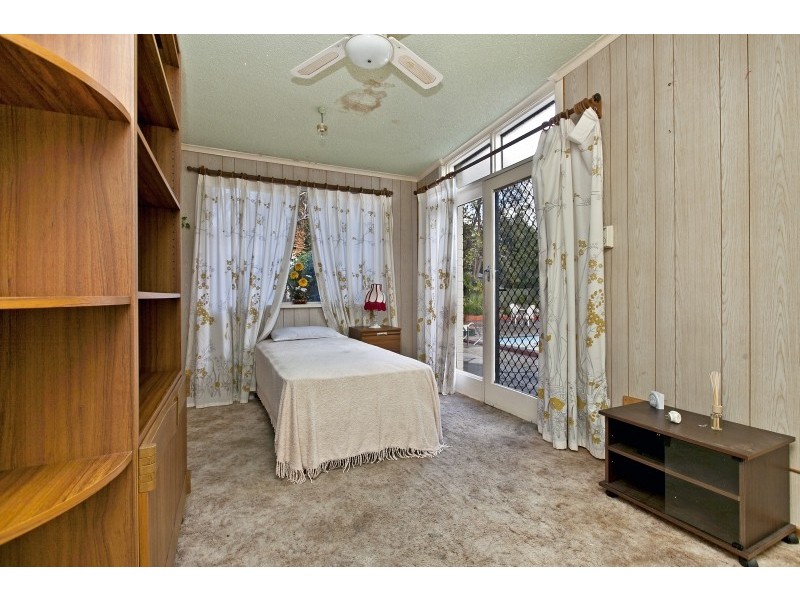 15 Leabrook Drive, Para Hills SA 5096