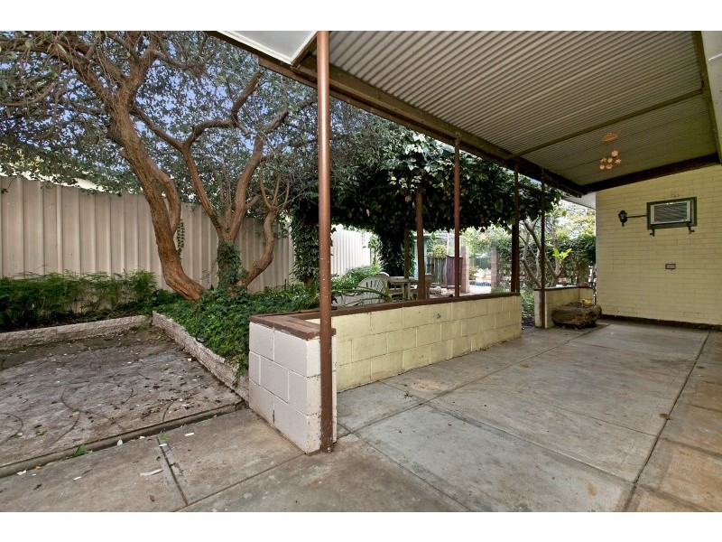 15 Leabrook Drive, Para Hills SA 5096