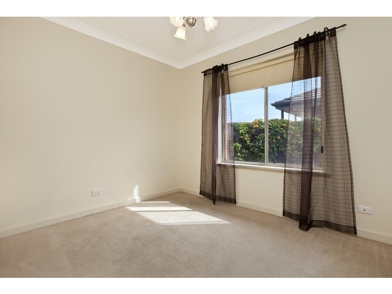 Unit 1 4 Golfers Ave, Seaton SA 5023