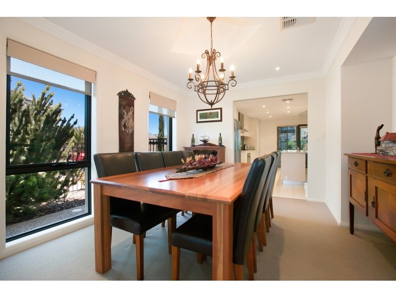 53 Shoalhaven Circuit, Mawson Lakes SA 5095