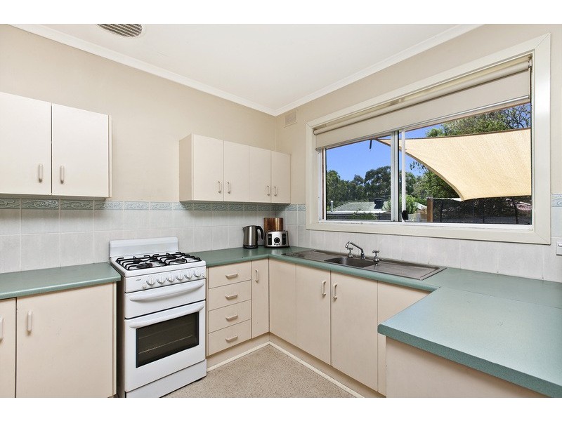 32 Heather Drive, Ridgehaven SA 5097