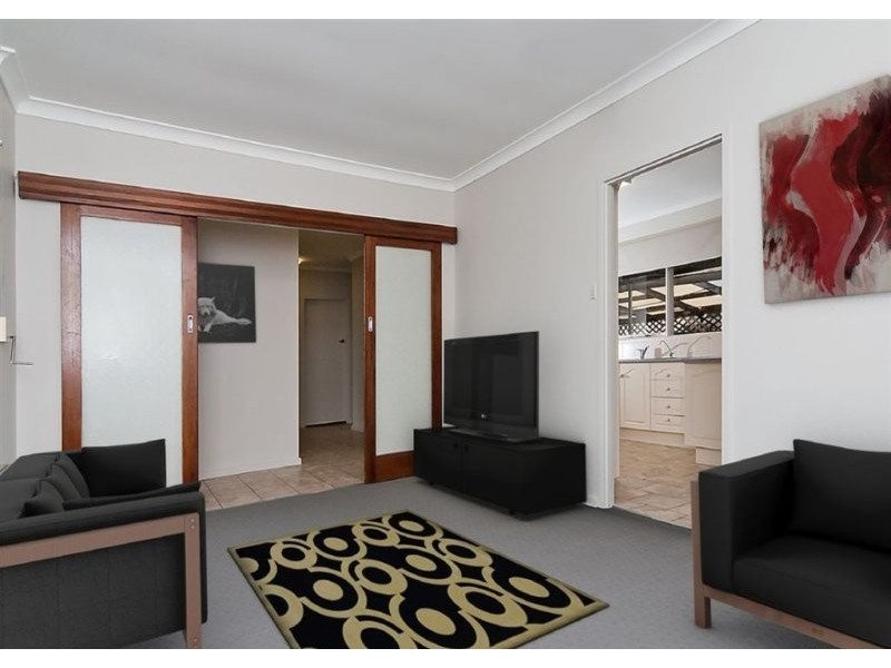 26 Daphne St, Salisbury East SA 5109