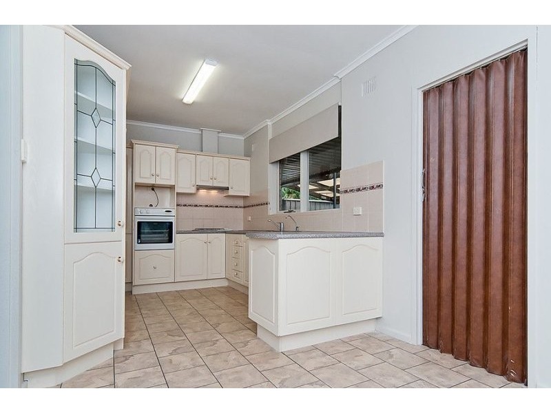 26 Daphne St, Salisbury East SA 5109