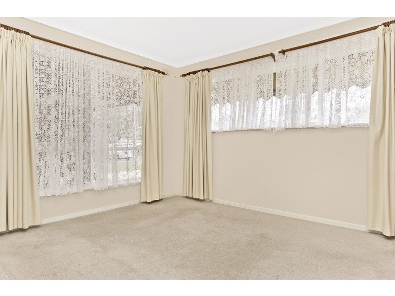 27 Pele Avenue, Salisbury East SA 5109