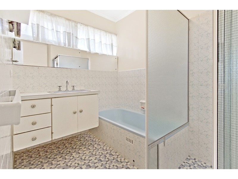 27 Pele Avenue, Salisbury East SA 5109