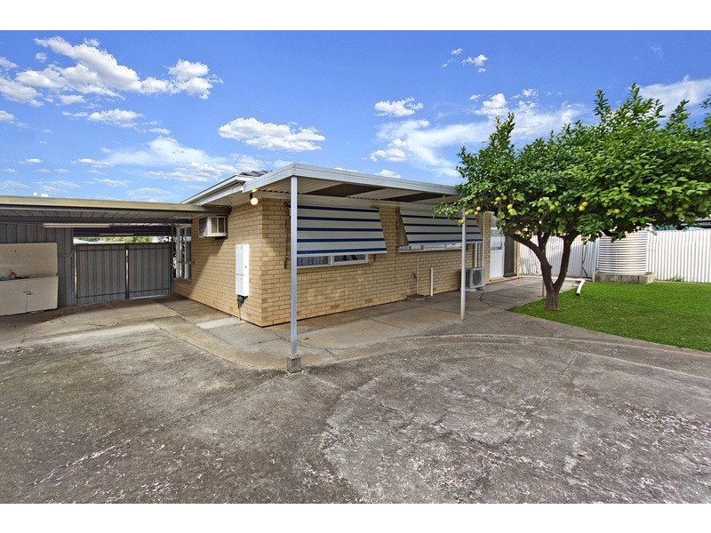 27 Pele Avenue, Salisbury East SA 5109