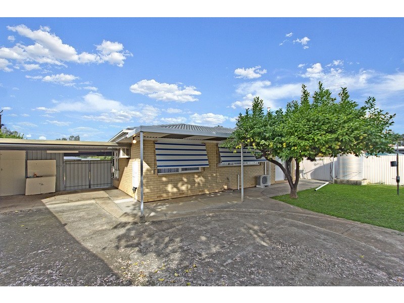27 Pele Avenue, Salisbury East SA 5109