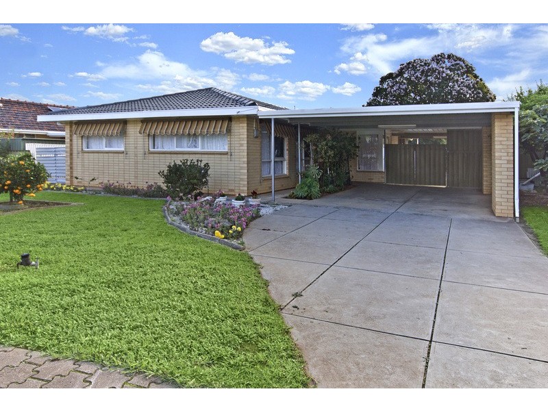 27 Pele Avenue, Salisbury East SA 5109
