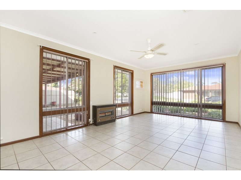 25 Warringa St, Salisbury Plain SA 5109