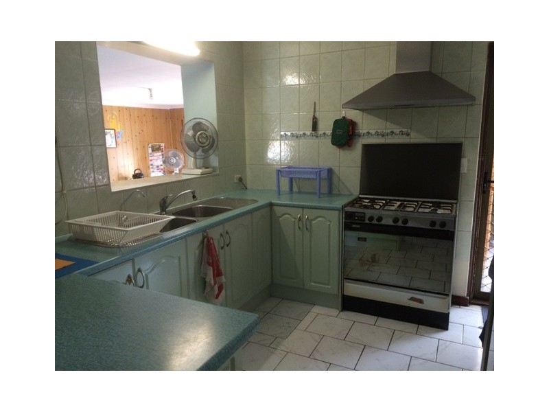 2 Karyn Crescent, Brahma Lodge SA 5109