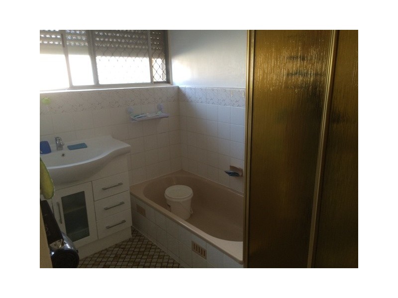 2 Karyn Crescent, Brahma Lodge SA 5109