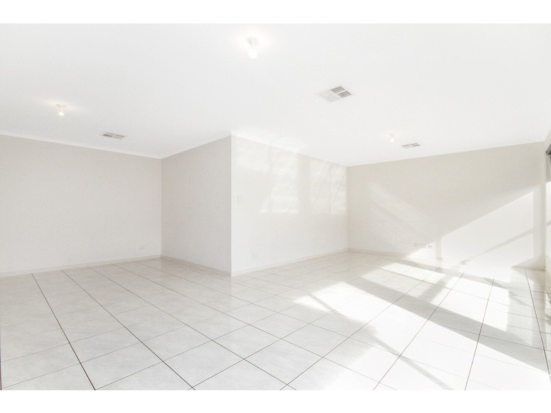 18 Melvina Road, Paralowie SA 5108