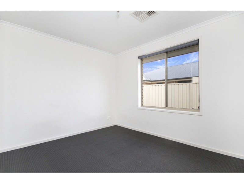 18 Melvina Road, Paralowie SA 5108