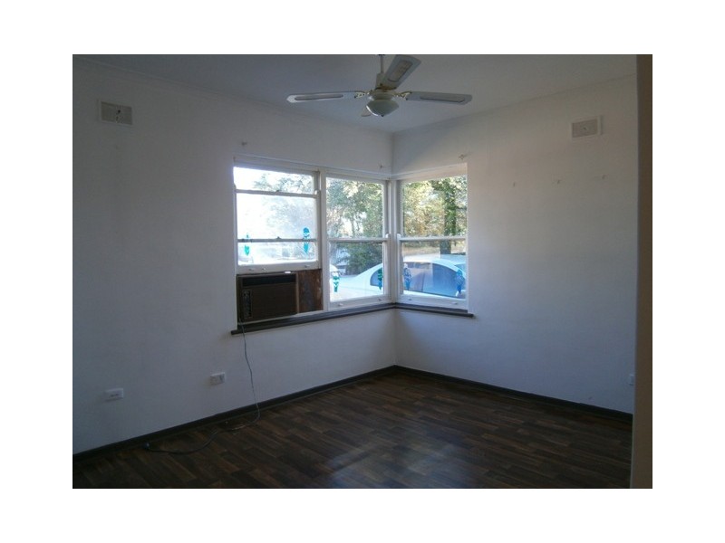 93 Hogarth Rd, Elizabeth South SA 5112