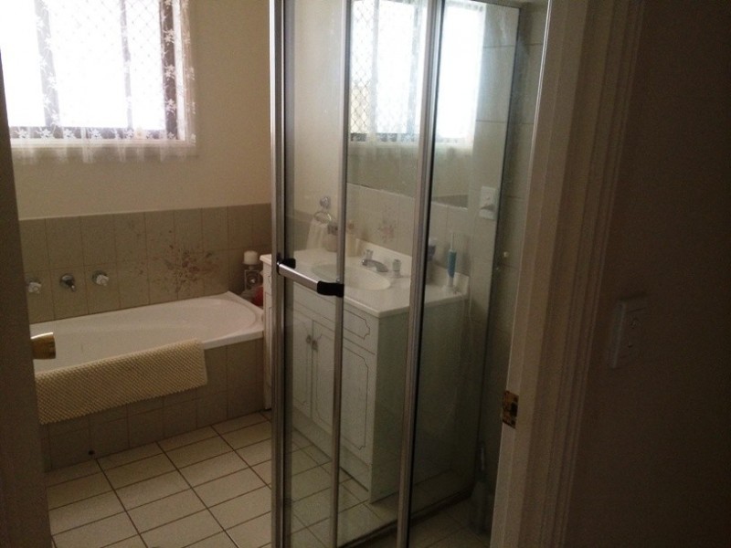 1 Berkshire St, Athol Park SA 5012