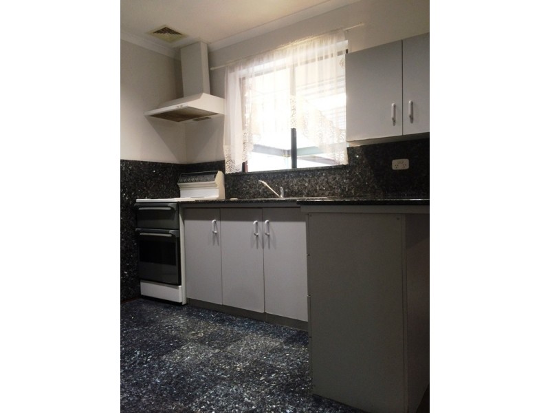 24 Coachhouse Drive, Gulfview Heights SA 5096