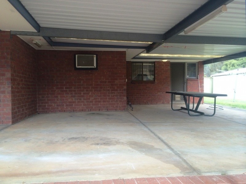 24 Coachhouse Drive, Gulfview Heights SA 5096