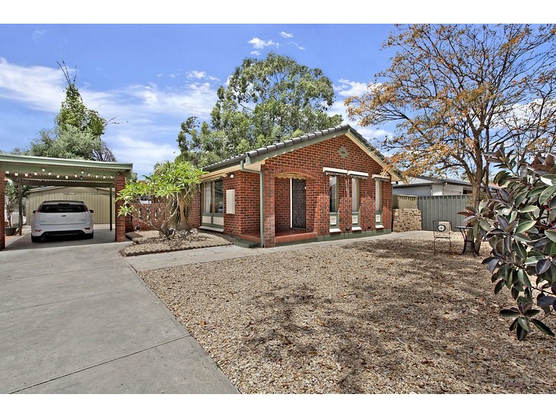 15 Poplar Rd, Paralowie SA 5108