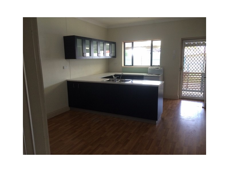 10 Walton Ave, Clearview SA 5085