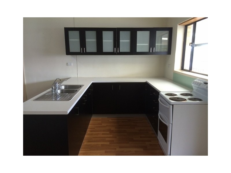 10 Walton Ave, Clearview SA 5085