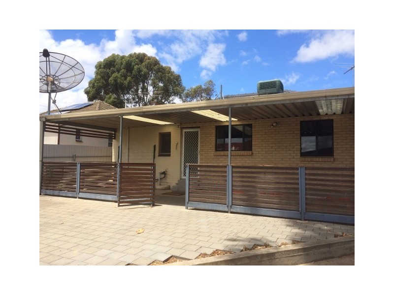 10 Walton Ave, Clearview SA 5085