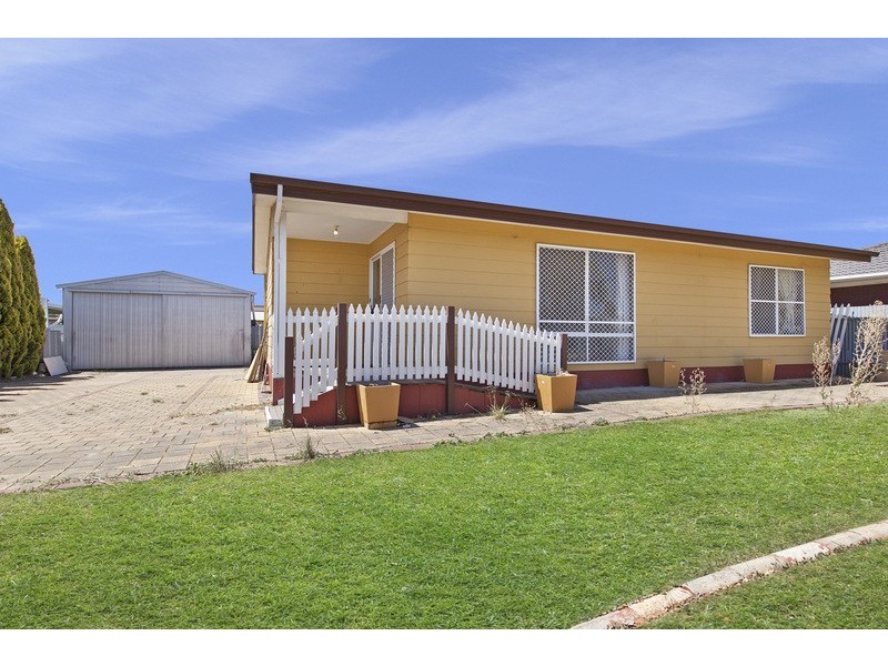 22 Porter St, Elizabeth South SA 5112