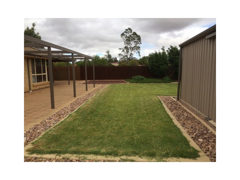 18 Ensign Court, Andrews Farm SA 5114