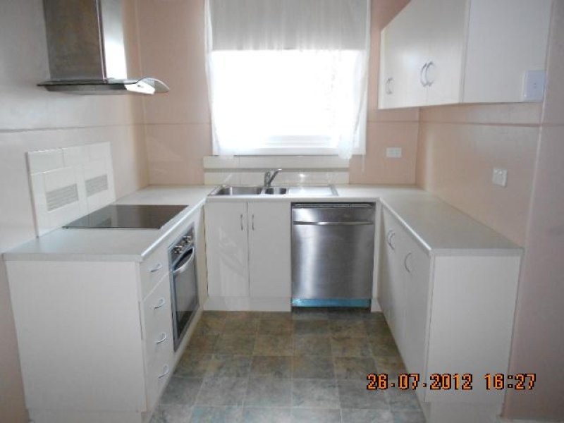 5 Hecker Street, Elizabeth Grove SA 5112