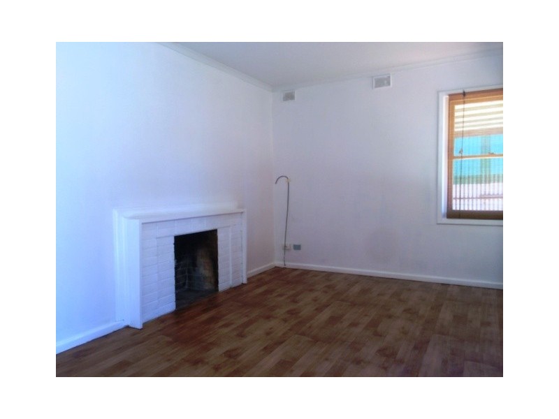 42 Garlick Rd, Elizabeth Park SA 5113