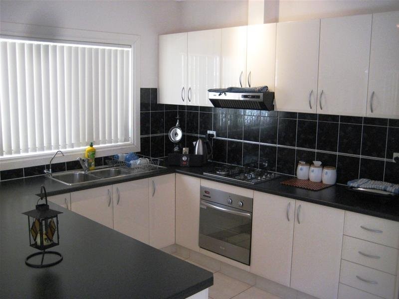 6 John Street, Para Hills SA 5096