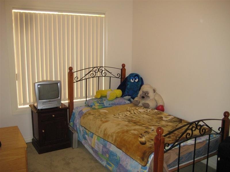 6 John Street, Para Hills SA 5096