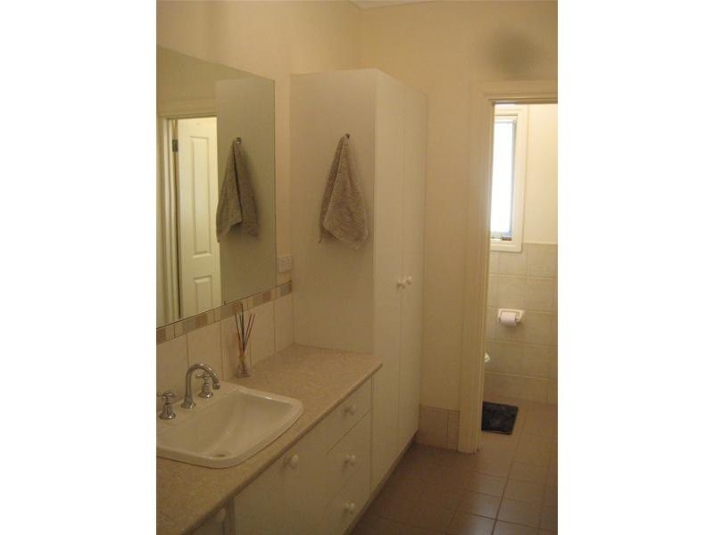 6 John Street, Para Hills SA 5096